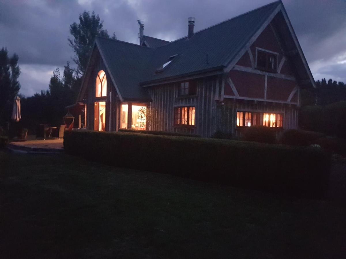 Streamside Country Manor Bed & Breakfast Walton Exterior photo